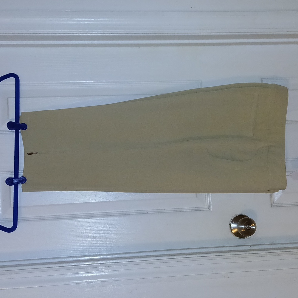 Montgomery Club Knee Length